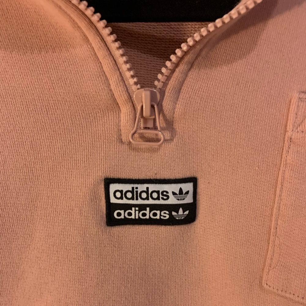 Adidas Women’s Large Cropped 3/4 Zip Sweatshirt pocket on Chest Peach/Apricot - Picture 2 of 6